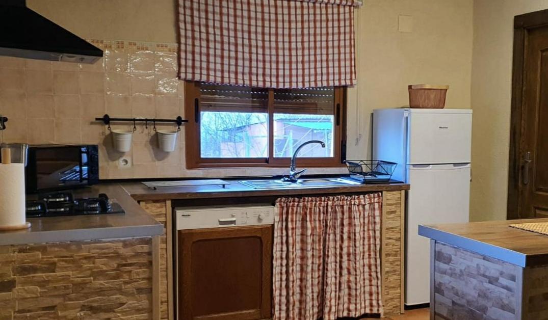 Casa Rural Las Traviesas Candeleda Eksteriør bilde